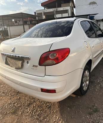 PEUGEOT-207-2012