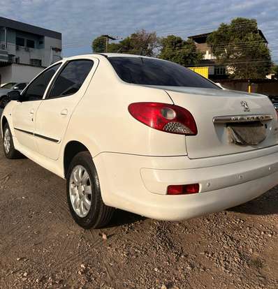 PEUGEOT-207-2012
