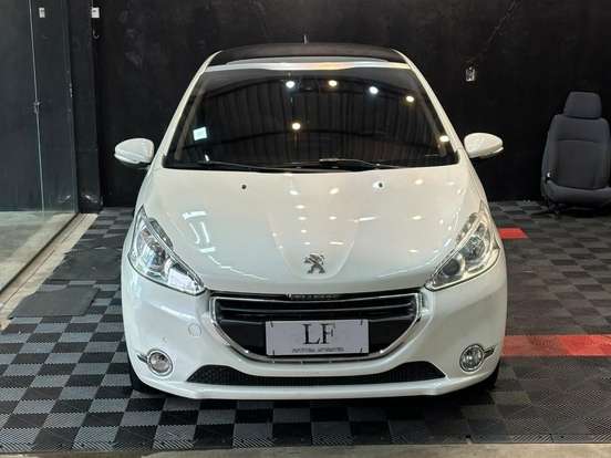 PEUGEOT-208-1.6 GRIFFE 16V FLEX 4P MANUAL PEUGEOT-208-2015