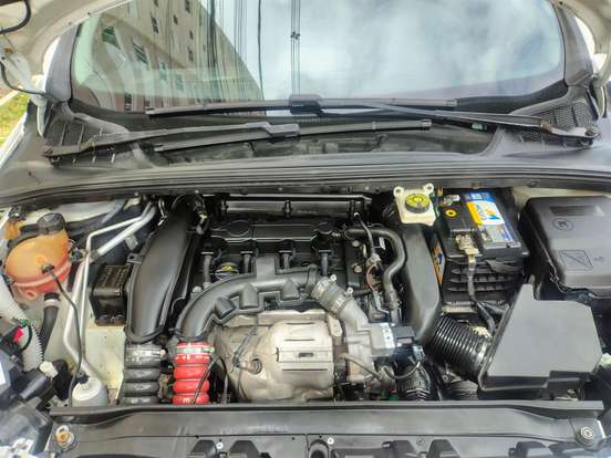 PEUGEOT-308-2016