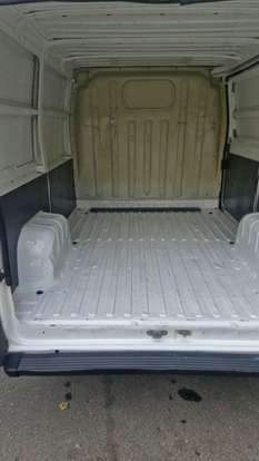 PEUGEOT-BOXER-2011