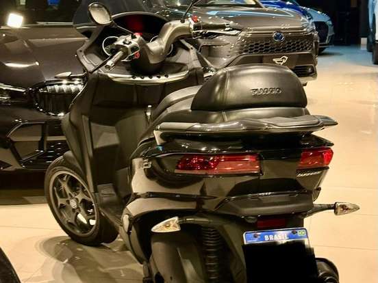 PIAGGIO-MP3 300 PIAGGIO-MP3 300-2016
