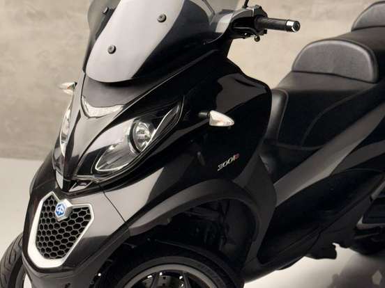 PIAGGIO-MP3 300 PIAGGIO-MP3 300-2016