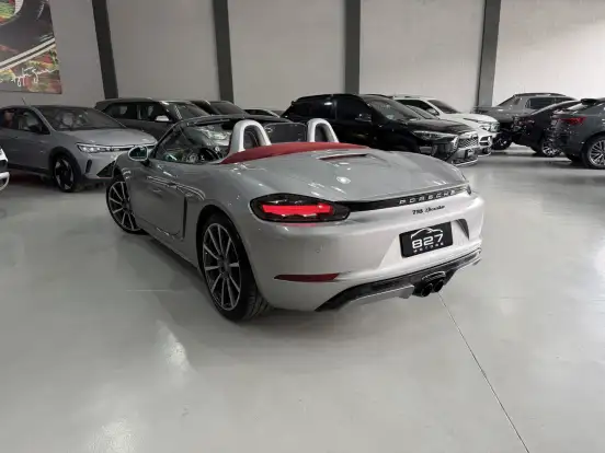 PORSCHE-718-2023
