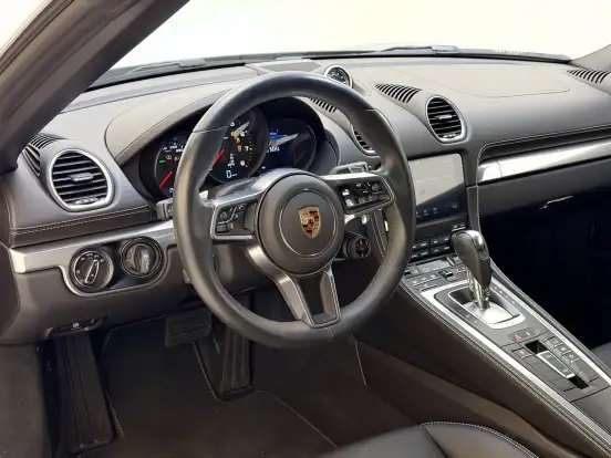 PORSCHE-718-2024