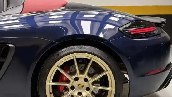 PORSCHE-718-2021