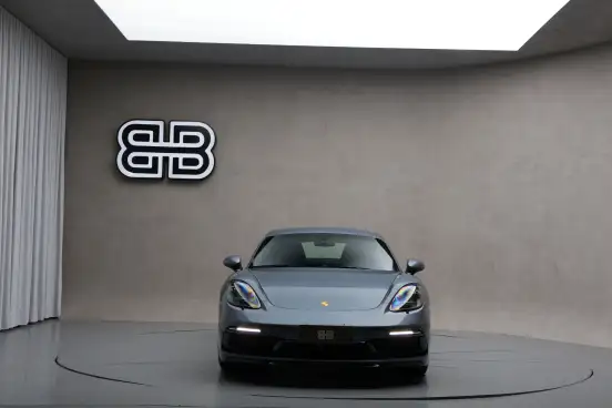 PORSCHE-718-2024