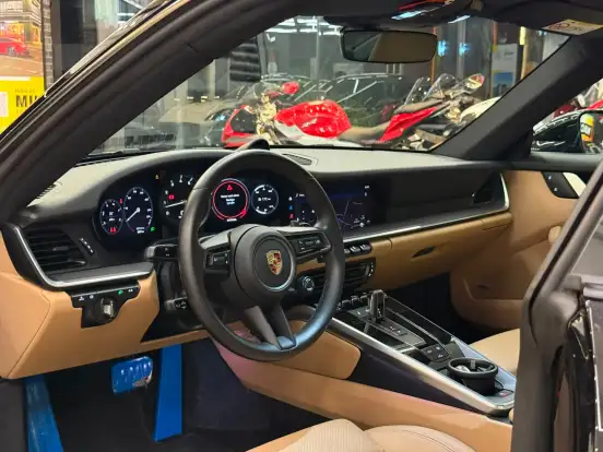 PORSCHE-911-2024