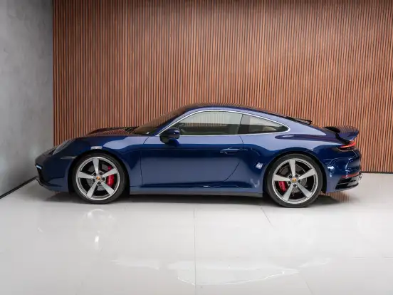 PORSCHE-911-2021