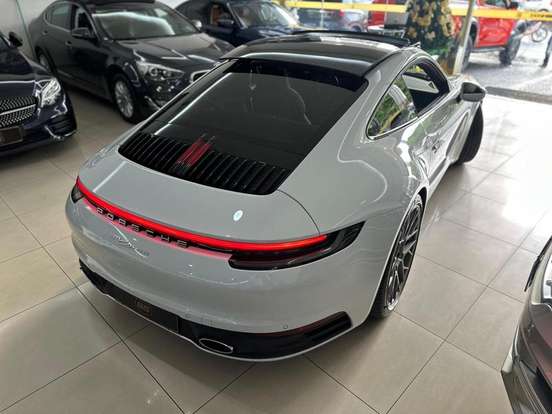 PORSCHE-911-2022