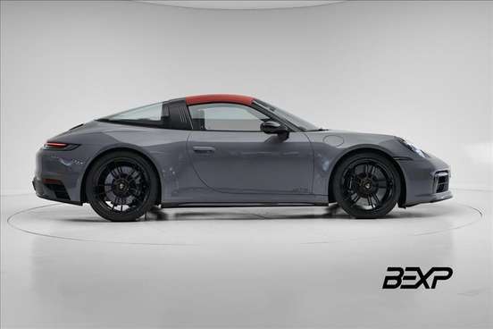 PORSCHE-911-2024