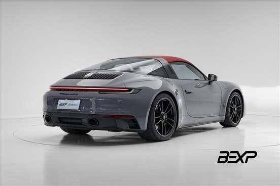 PORSCHE-911-2024