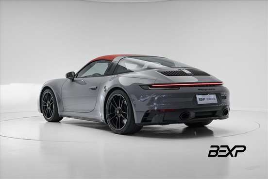 PORSCHE-911-2024