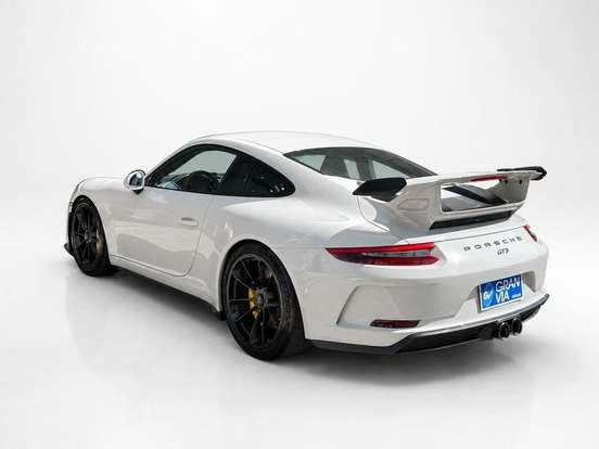 PORSCHE-911-2018