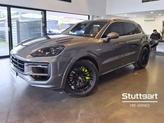 PORSCHE-CAYENNE-2024