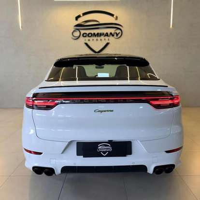 PORSCHE-CAYENNE-2022
