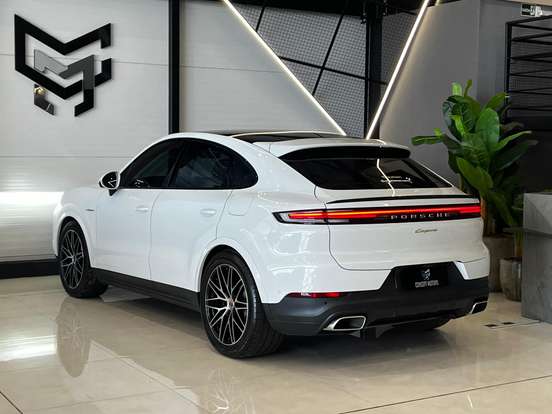 PORSCHE-CAYENNE-2024