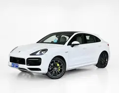 PORSCHE CAYENNE 3.0 V6 E-HYBRID COUPÉ PLATINUM EDITION AWD TIPTRONIC S PORSCHE CAYENNE 3.0 V6 E-HYBRID COUPÉ PLATINUM EDITION AWD TIPTRONIC S