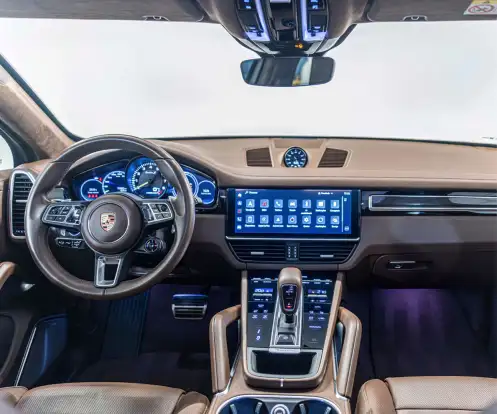PORSCHE-CAYENNE-2023