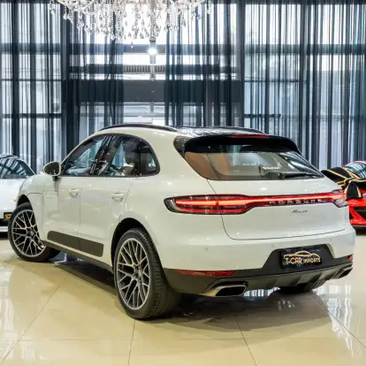 PORSCHE-MACAN-2021