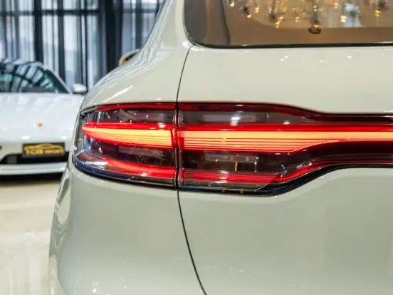 PORSCHE-MACAN-2.0 16V GASOLINA 4P AUTOMÁTICO PORSCHE-MACAN-2021
