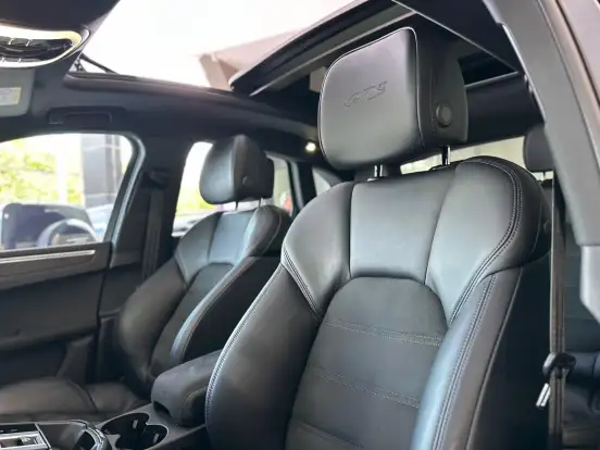 PORSCHE-MACAN-2024