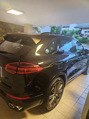 PORSCHE-CAYENNE-2017