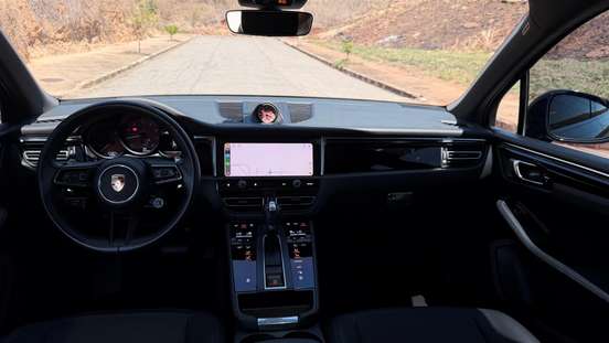 PORSCHE-MACAN-2023