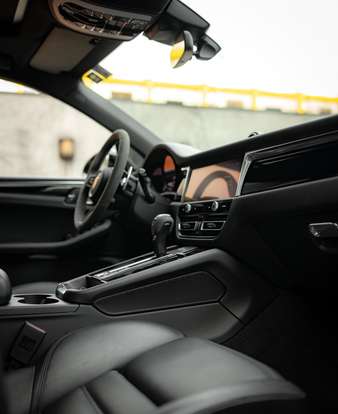 PORSCHE-MACAN-2023