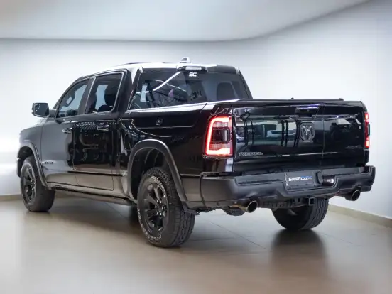 RAM-1500-5.7 V8 GASOLINA REBEL CD 4X4 AUTOMÁTICO RAM-1500-2022