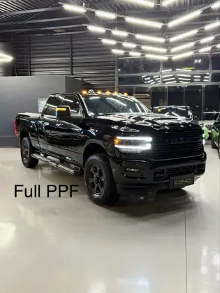 RAM 2500 6.7 I6 TURBO DIESEL LARAMIE NIGHT EDITION CD 4X4 AUTOMÁTICO