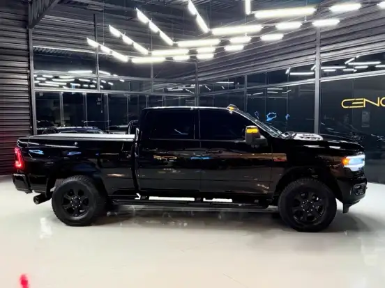 RAM-2500-6.7 I6 TURBO DIESEL LARAMIE NIGHT EDITION CD 4X4 AUTOMÁTICO RAM-2500-2024