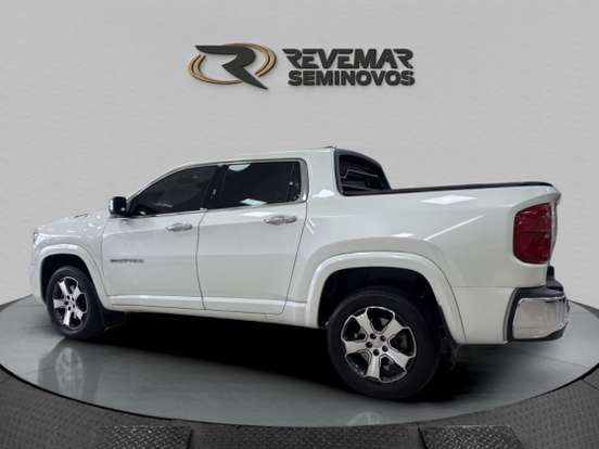 RAM-RAMPAGE-2.2 TURBO DIESEL LARAMIE 4X4 AUTOMÁTICO RAM-RAMPAGE-2025