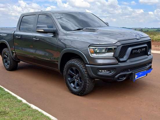 RAM-1500-5.7 V8 GASOLINA REBEL CD 4X4 AUTOMÁTICO RAM-1500-2022