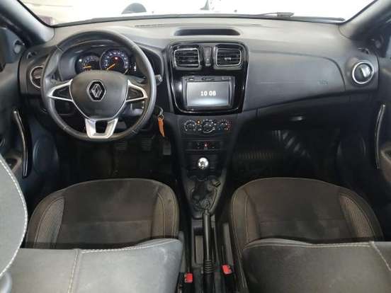 RENAULT-LOGAN-2024