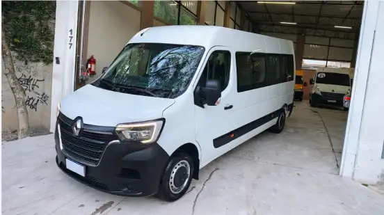 RENAULT-MASTER-2023