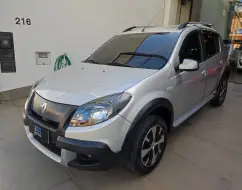 RENAULT SANDERO 1.6 STEPWAY 8V FLEX 4P MANUAL RENAULT SANDERO 1.6 STEPWAY 8V FLEX 4P MANUAL