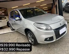 RENAULT SANDERO 1.0 TECH RUN 16V FLEX 4P MANUAL RENAULT SANDERO 1.0 TECH RUN 16V FLEX 4P MANUAL