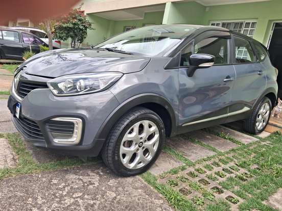 RENAULT-CAPTUR-2018