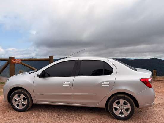 RENAULT-LOGAN-1.6 16V SCE FLEX DYNAMIQUE MANUAL RENAULT-LOGAN-2017
