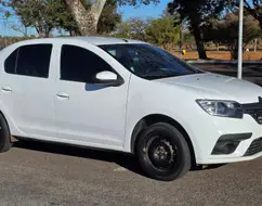 RENAULT LOGAN 1.6 16V SCE FLEX ZEN MANUAL RENAULT LOGAN 1.6 16V SCE FLEX ZEN MANUAL