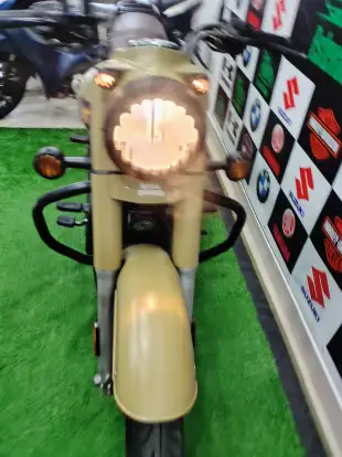 ROYAL ENFIELD-CLASSIC 350-2022