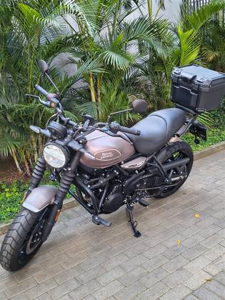 ROYAL ENFIELD GUERRILLA 450 