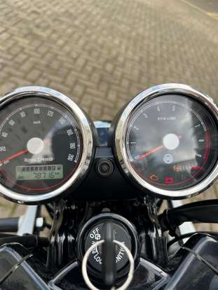 ROYAL ENFIELD-INTERCEPTOR-2024