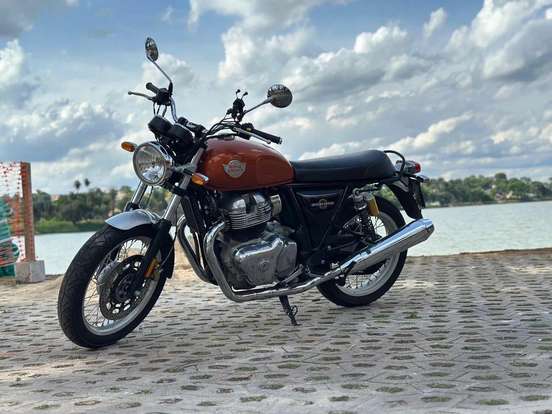 ROYAL ENFIELD-INTERCEPTOR-2021