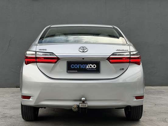 TOYOTA-COROLLA-2017