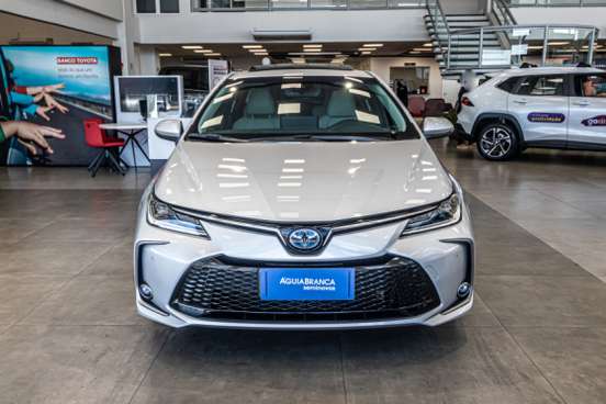 TOYOTA-COROLLA-2025