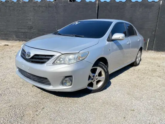 TOYOTA-COROLLA-2013