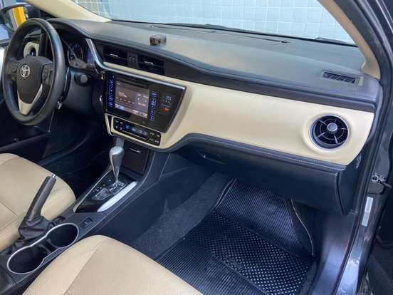 TOYOTA-COROLLA-2017