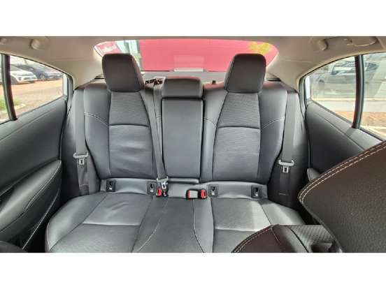 TOYOTA-COROLLA-2021